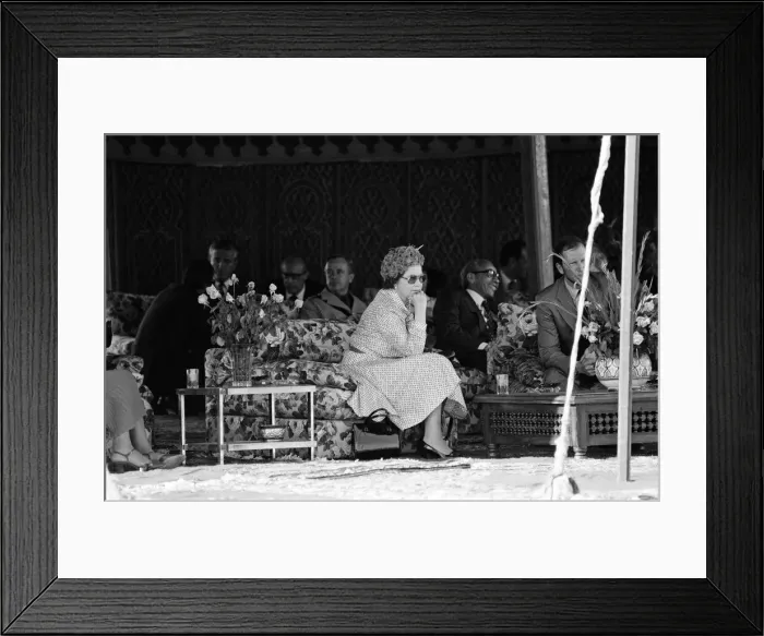 Framed Print : Queen Elizabeth II state visit to Marrakesh, Morocco. 28th October 1980 Framed Print : Queen Elizabeth II state visit to Marrakesh, Morocco. 28th October 1980