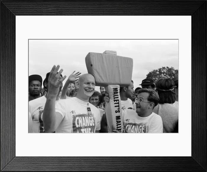 Framed Print : Timmy Mallett with Duncan Goodhew neg no 88 / 3387 Framed Print : Timmy Mallett with Duncan Goodhew neg no 88 / 3387