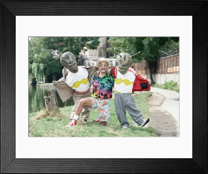 Framed Print : Chart topper Timmy Mallett with two martians sporting itsy bitsy bikinis Framed Print : Chart topper Timmy Mallett with two martians sporting itsy bitsy bikinis