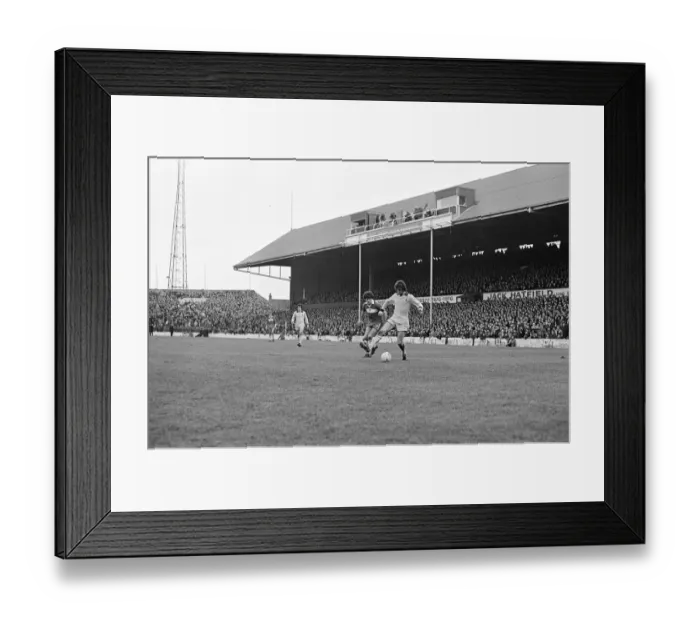 Framed Print : Middlesbrough 2-0 Tottenham Hotspur, league division one match at Ayresome Park Framed Print : Middlesbrough 2-0 Tottenham Hotspur, league division one match at Ayresome Park