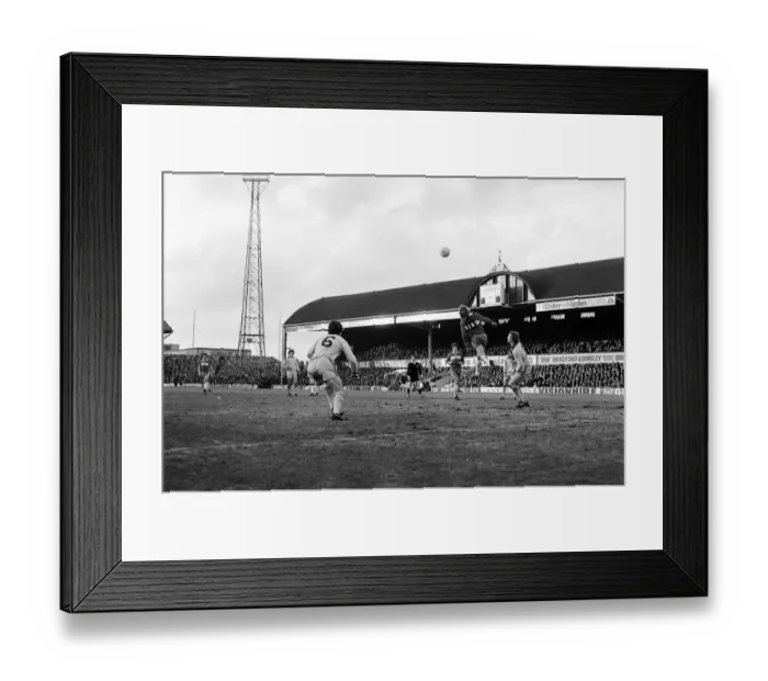 Framed Print : Middlesbrough 2-0 Tottenham Hotspur, league division one match at Ayresome Park