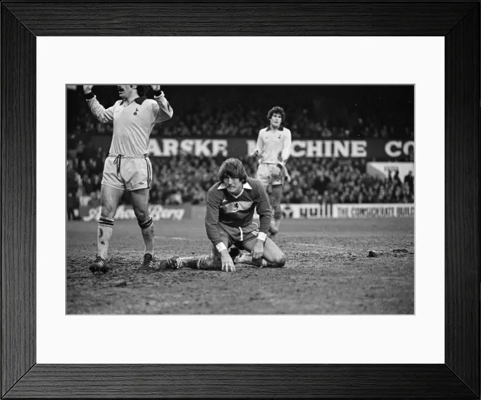 Framed Print : Middlesbrough 2-0 Tottenham Hotspur, league division one match at Ayresome Park Framed Print : Middlesbrough 2-0 Tottenham Hotspur, league division one match at Ayresome Park