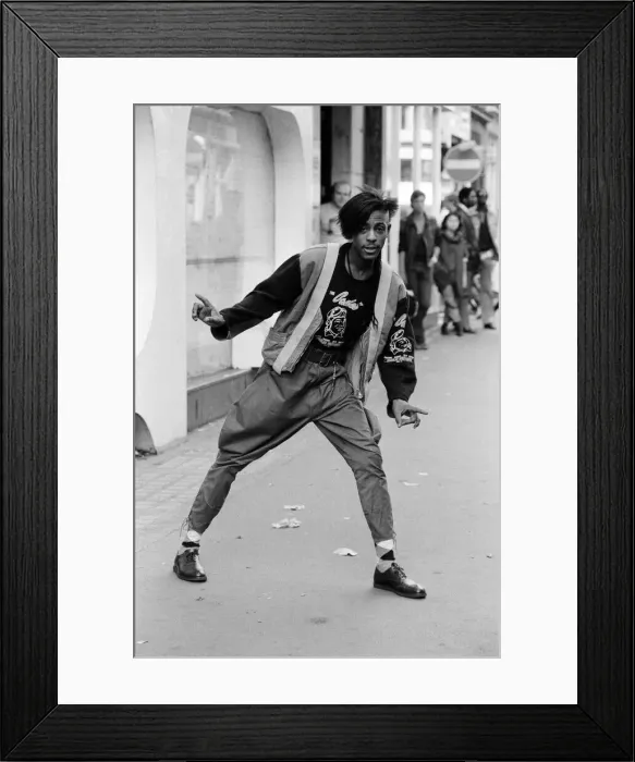 Framed Print : Jeffrey Daniel from pop group Shalamar, in London, showing his dance moves Framed Print : Jeffrey Daniel from pop group Shalamar, in London, showing his dance moves