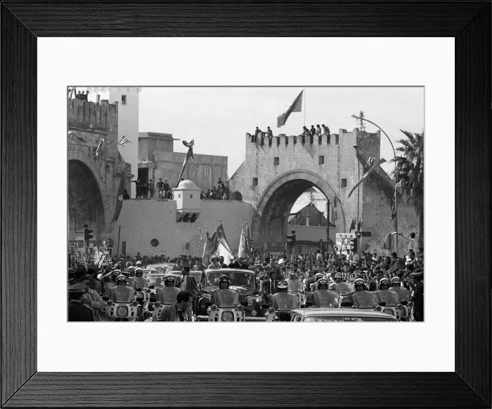 Framed Print : Queen Elizabeth II and President Habib Bourguiba during the Royal state visit to Tunis Framed Print : Queen Elizabeth II and President Habib Bourguiba during the Royal state visit to Tunis