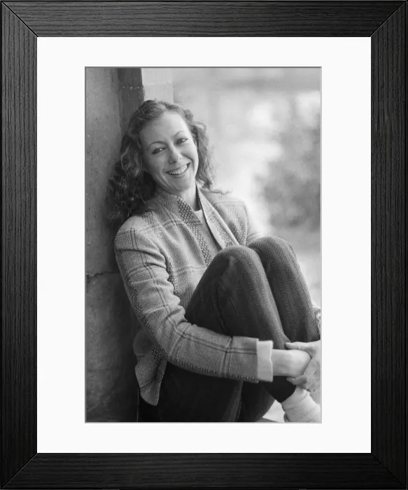Framed Print : Jenny Agutter OBE, actor, pictured in the Stratford Upon Avon area in March 1982 Framed Print : Jenny Agutter OBE, actor, pictured in the Stratford Upon Avon area in March 1982