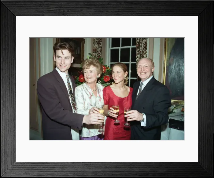 Framed Print : Neil and Glenys Kinnock celebrate their 26th wedding anniversary at Temple, London