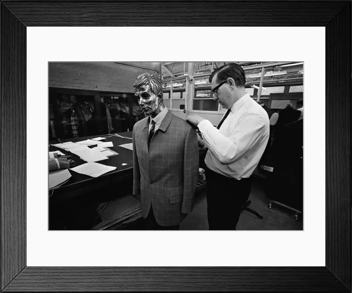 Framed Print : General views of Hepworths Tailors, Leeds. 13th December 1967 Framed Print : General views of Hepworths Tailors, Leeds. 13th December 1967