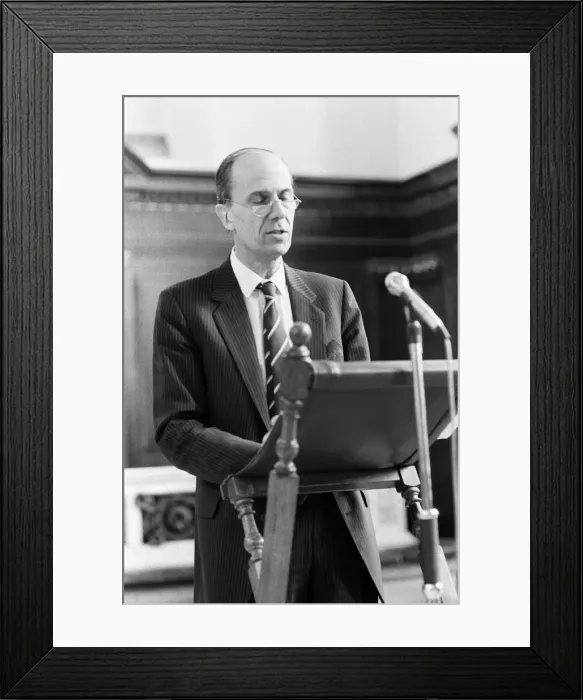 Framed Print : Rt Hon Norman Tebbit MP, speaking in a major new lunchtime lecture series Framed Print : Rt Hon Norman Tebbit MP, speaking in a major new lunchtime lecture series