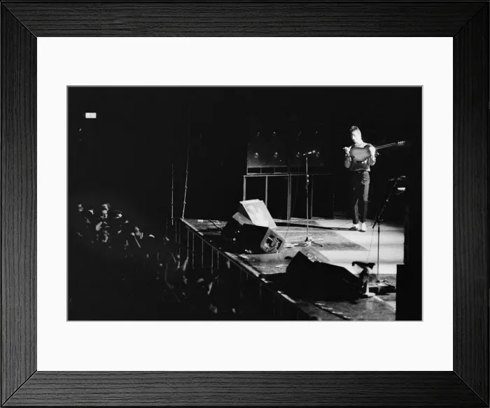 Framed Print : Paul Weller, and his band, The Jam, pictured during their final ever gig in 1982 Framed Print : Paul Weller, and his band, The Jam, pictured during their final ever gig in 1982