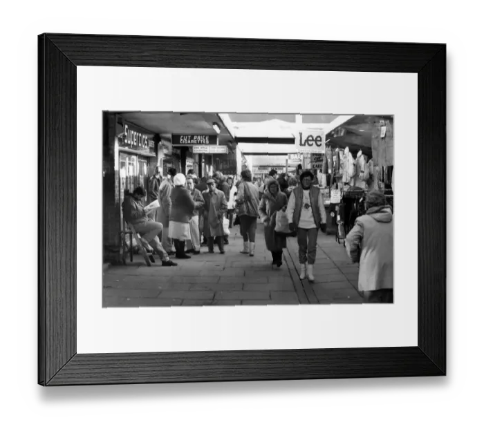 Framed Print : The Hyde shopping precinct where gangs of youths go on the rampage. 18th January 1989 Framed Print : The Hyde shopping precinct where gangs of youths go on the rampage. 18th January 1989