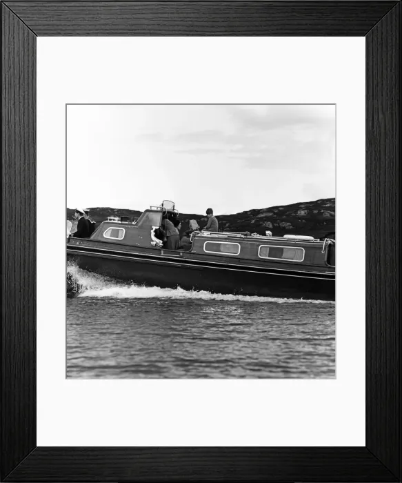 Framed Print : The Royal Family visit South Uist, Outer Hebrides, Scotland Framed Print : The Royal Family visit South Uist, Outer Hebrides, Scotland