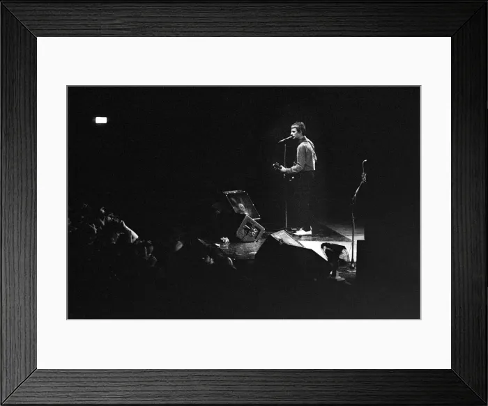 Framed Print : Paul Weller, and his band, The Jam, pictured during their final ever gig in 1982 Framed Print : Paul Weller, and his band, The Jam, pictured during their final ever gig in 1982