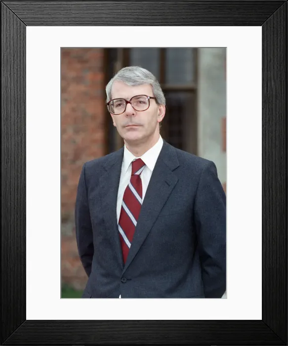 Framed Print : Prime Minister John Major speaking at Chequers. February 1991 Framed Print : Prime Minister John Major speaking at Chequers. February 1991