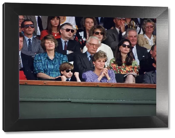 Prince William sits next to his mum Princess Diana at Wimbledon