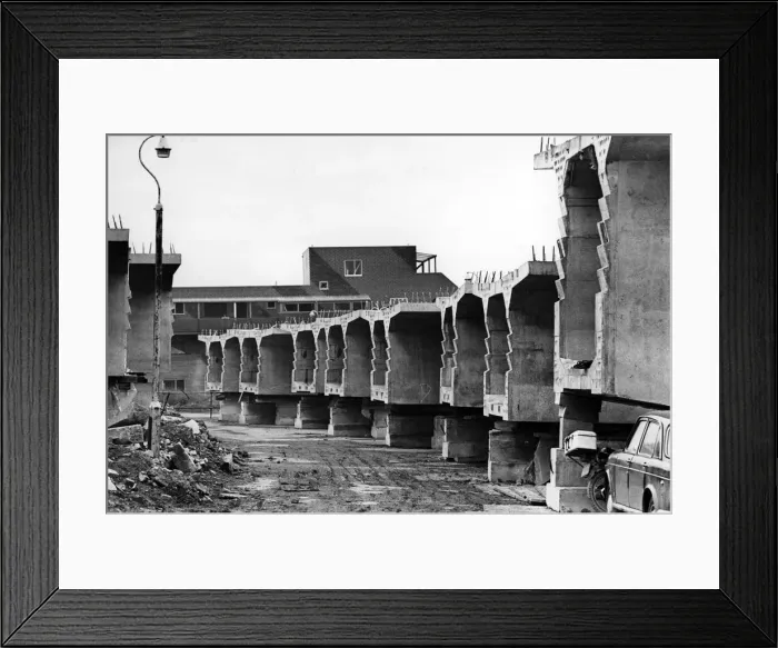 Framed Print : Construction of the Ouseburn Viaduct, Tyneside Metro. 9th November 1977 Framed Print : Construction of the Ouseburn Viaduct, Tyneside Metro. 9th November 1977