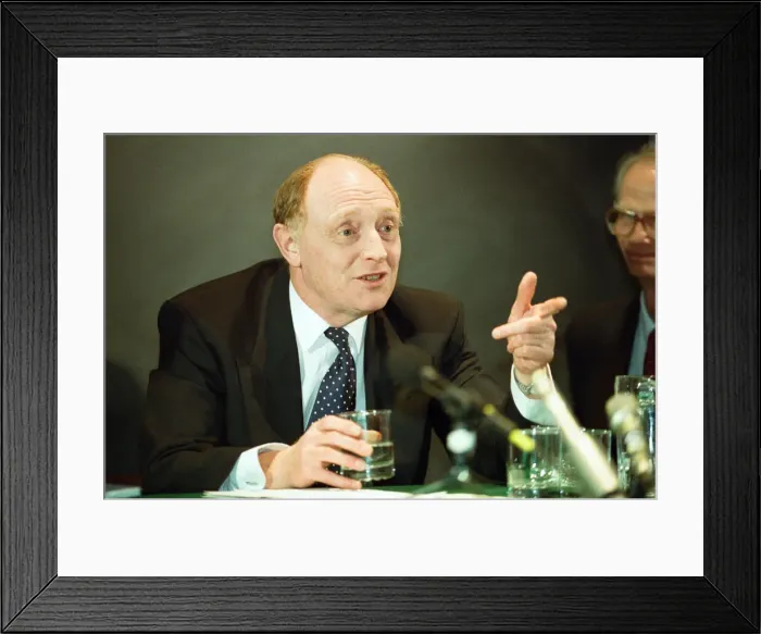 Framed Print : Labour leader Neil Kinnock speaking in the run-up to the 1992 election, Cambridge Framed Print : Labour leader Neil Kinnock speaking in the run-up to the 1992 election, Cambridge