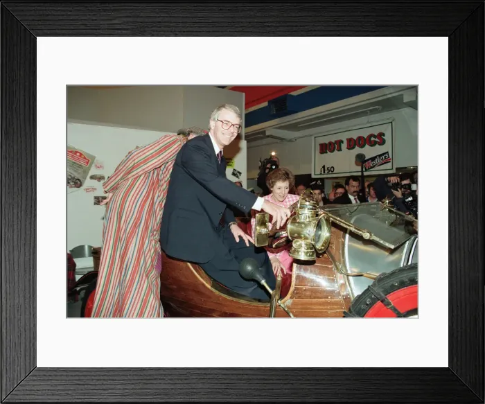 Framed Print : Prime Minister John Major and his wife Norma at the Ideal Home Exhibition, Earls Court Framed Print : Prime Minister John Major and his wife Norma at the Ideal Home Exhibition, Earls Court