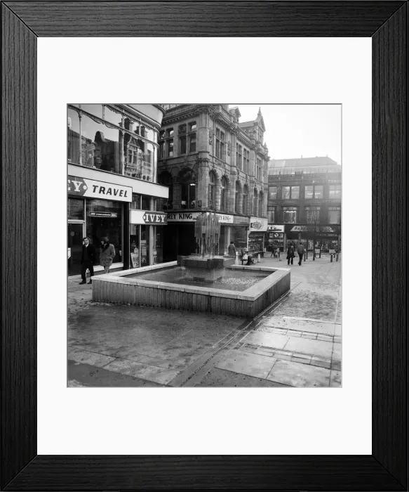 Framed Print : Lands Lane, in the centre of Leeds precinct, West Yorkshire. 22nd January 1973 Framed Print : Lands Lane, in the centre of Leeds precinct, West Yorkshire. 22nd January 1973