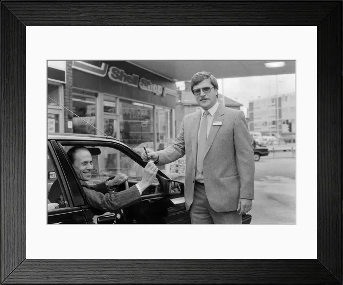 Framed Print : Norman Tebbit, Employment minister, at Henleys Garage, Chingford, Essex Framed Print : Norman Tebbit, Employment minister, at Henleys Garage, Chingford, Essex