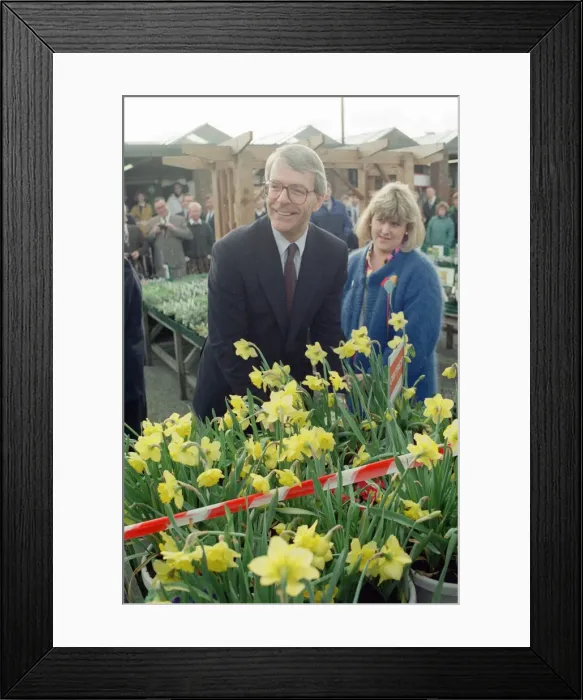 Framed Print : Prime Minister John Major in York, during the general election campaign. 26th March 1992 Framed Print : Prime Minister John Major in York, during the general election campaign. 26th March 1992