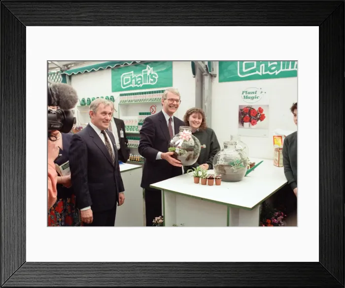 Framed Print : Prime Minister John Major in York, during the general election campaign. 26th March 1992 Framed Print : Prime Minister John Major in York, during the general election campaign. 26th March 1992