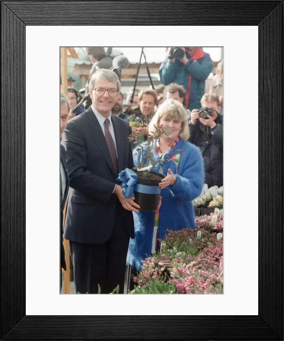 Framed Print : Prime Minister John Major in York, during the general election campaign. 26th March 1992 Framed Print : Prime Minister John Major in York, during the general election campaign. 26th March 1992