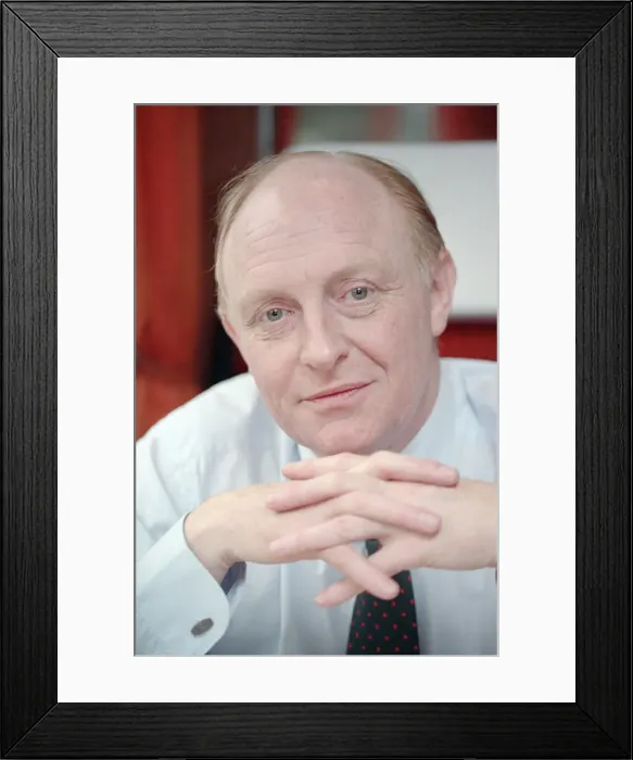 Framed Print : Labour Leader Neil Kinnock campaigns ahead of the 1992 General Election. 20th March 1992