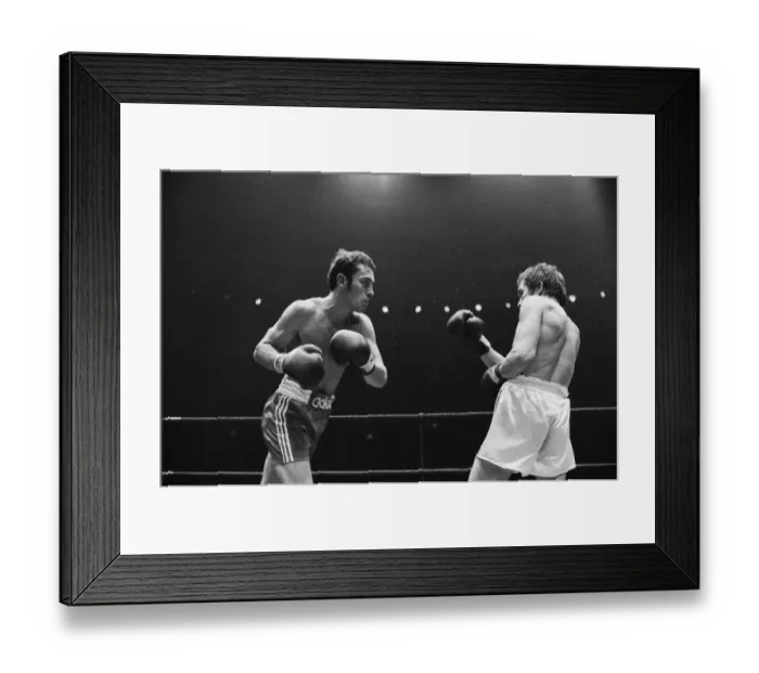 Framed Print : Alan Minter vs Kevin Finnegan, British middleweight title fight at The Royal Albert Hall