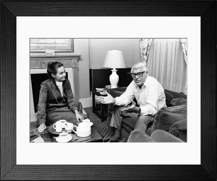 Framed Print : Cary Grant, interview with Sunday Mirror Journalist Eve Pollard Framed Print : Cary Grant, interview with Sunday Mirror Journalist Eve Pollard