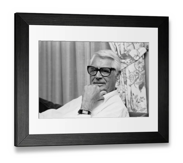 Framed Print : Cary Grant, interview with Sunday Mirror Journalist Eve Pollard Framed Print : Cary Grant, interview with Sunday Mirror Journalist Eve Pollard