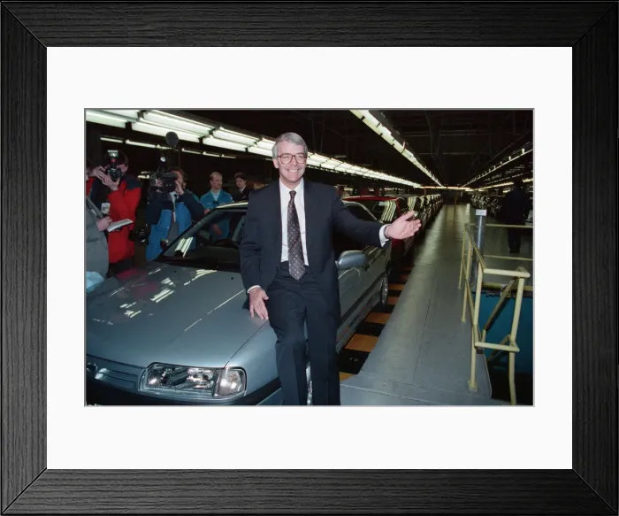 Framed Print : Prime Minister John Major visiting a Nissan car factory. 29th March 1992 Framed Print : Prime Minister John Major visiting a Nissan car factory. 29th March 1992