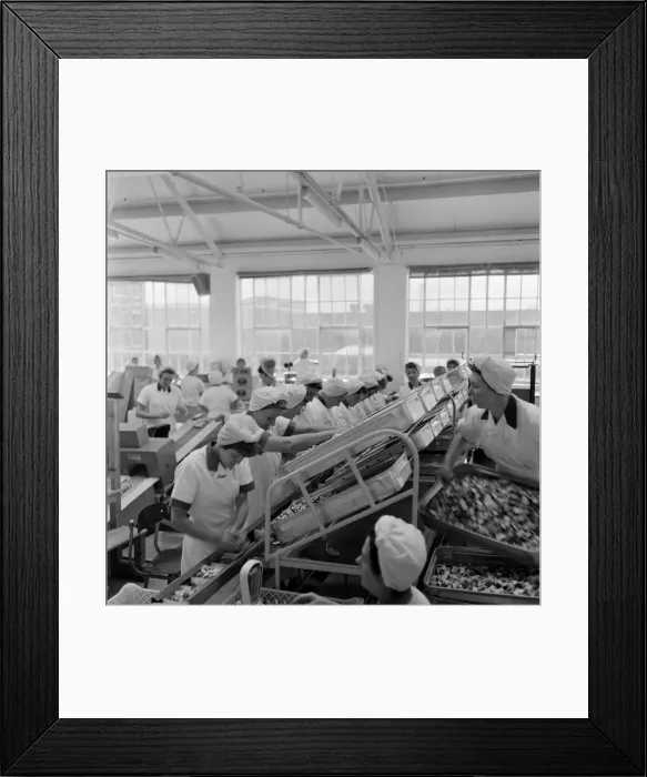 Framed Print : Bassets confectionery factory, Owlerton, Sheffield. 4th September 1967