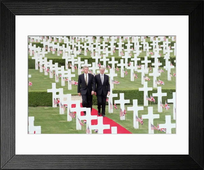 Framed Print : Prime Minister John Major, and US President Bill Clinton walking through the American Framed Print : Prime Minister John Major, and US President Bill Clinton walking through the American
