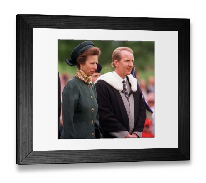 Framed Print : PRINCESS ANNE PRINCESS ROYAL VISITS QUEEN VICTORIA SCHOOL DUNBLANE SCOTLAND WITH
