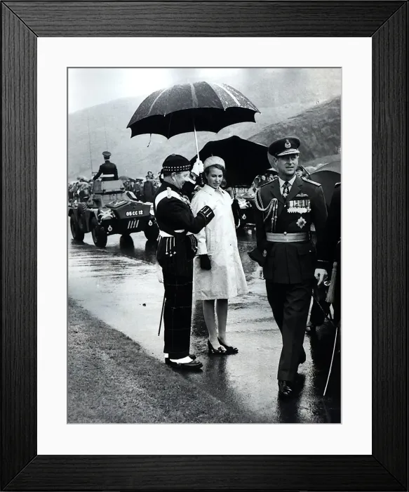 Framed Print : Princess Anne with the Duke of Edinburgh at Holyrood Park 1968 Framed Print : Princess Anne with the Duke of Edinburgh at Holyrood Park 1968