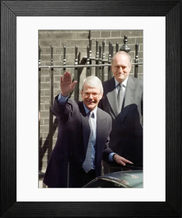 Framed Print : John Major, former Conservative Prime Minister leaves number 10 Downing Street after Framed Print : John Major, former Conservative Prime Minister leaves number 10 Downing Street after