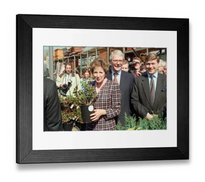 Framed Print : Prime Minister John Major and wife Norma pictured visiting B&Q during the general Framed Print : Prime Minister John Major and wife Norma pictured visiting B&Q during the general