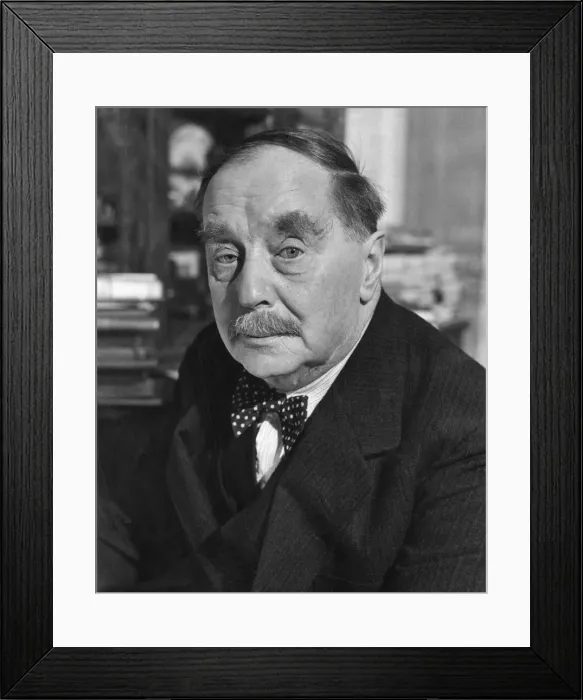 Framed Print : H. G. Wells, English writer, pictured at home, 6th February 1940. Herbert George Wells Framed Print : H. G. Wells, English writer, pictured at home, 6th February 1940. Herbert George Wells