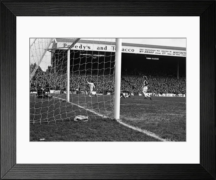 Framed Print : West Bromwich Albion 0-3 Newcastle United, FA Cup 5th round match held at The Hawthorns Framed Print : West Bromwich Albion 0-3 Newcastle United, FA Cup 5th round match held at The Hawthorns