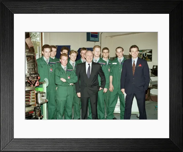 Framed Print : Labour leader Neil Kinnock visits the British Airways training centre at Heathrow Airport