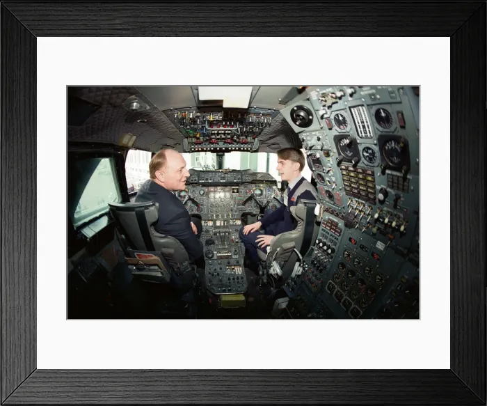 Framed Print : Labour leader Neil Kinnock visits the British Airways training centre at Heathrow Airport Framed Print : Labour leader Neil Kinnock visits the British Airways training centre at Heathrow Airport
