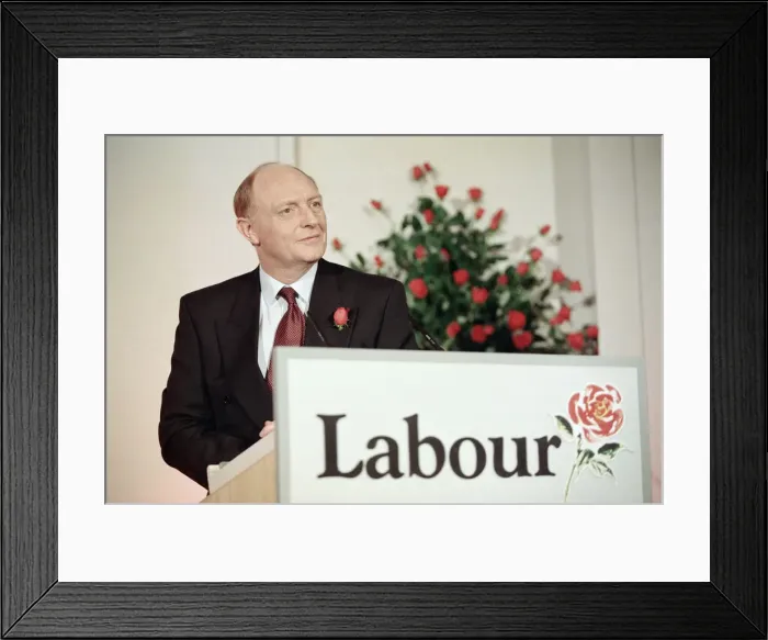 Framed Print : Neil Kinnock launches the Labour Party manifesto It Framed Print : Neil Kinnock launches the Labour Party manifesto It