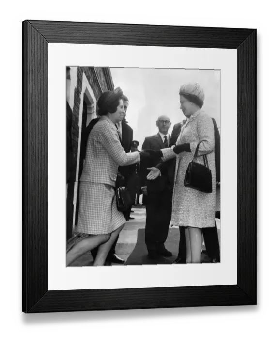 Framed Print : Queen Elizabeth II during the Royal visit to the North West Framed Print : Queen Elizabeth II during the Royal visit to the North West