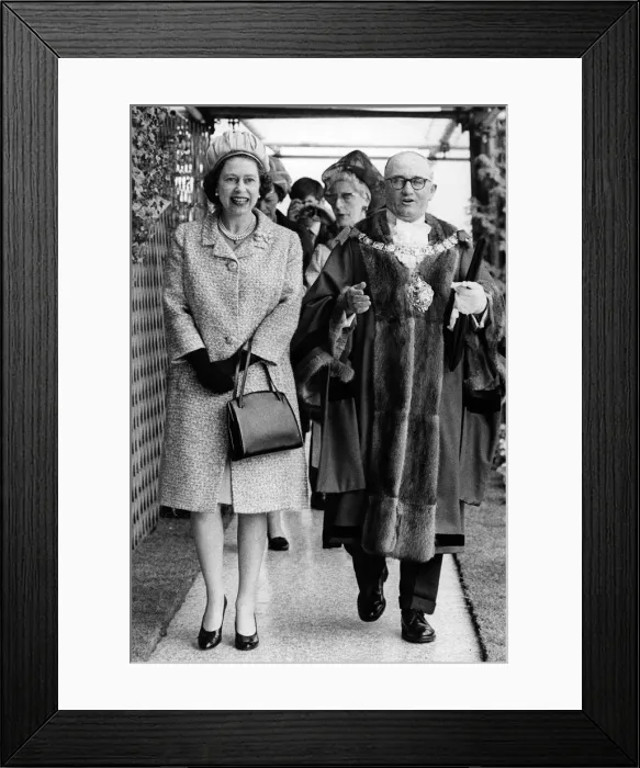 Framed Print : Queen Elizabeth II during the Royal visit to the North West Framed Print : Queen Elizabeth II during the Royal visit to the North West