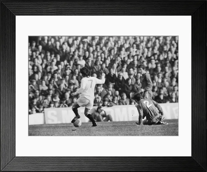 Framed Print : Middlesbrough 0 v Manchester United 3. FA Cup 5th round replay at Ayresome Park Framed Print : Middlesbrough 0 v Manchester United 3. FA Cup 5th round replay at Ayresome Park