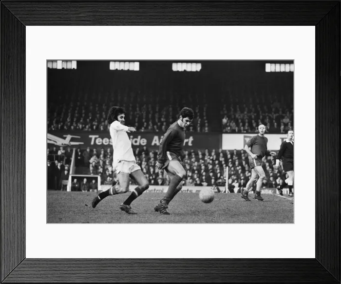 Framed Print : Middlesbrough 0 v Manchester United 3. FA Cup 5th round replay at Ayresome Park Framed Print : Middlesbrough 0 v Manchester United 3. FA Cup 5th round replay at Ayresome Park