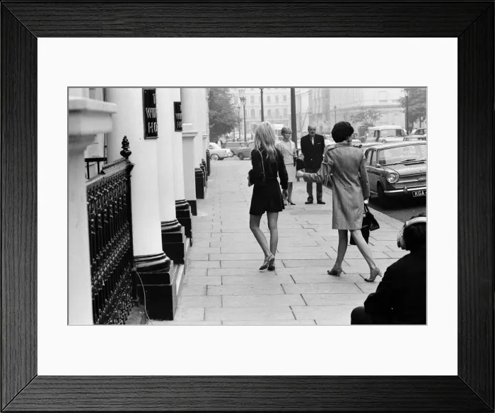 Framed Print : Brigitte Bardot, French actress, filming outside the Windsor Hotel, Lancaster Gate Framed Print : Brigitte Bardot, French actress, filming outside the Windsor Hotel, Lancaster Gate