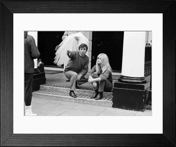 Framed Print : Brigitte Bardot, French actress, filming outside the Windsor Hotel, Lancaster Gate Framed Print : Brigitte Bardot, French actress, filming outside the Windsor Hotel, Lancaster Gate