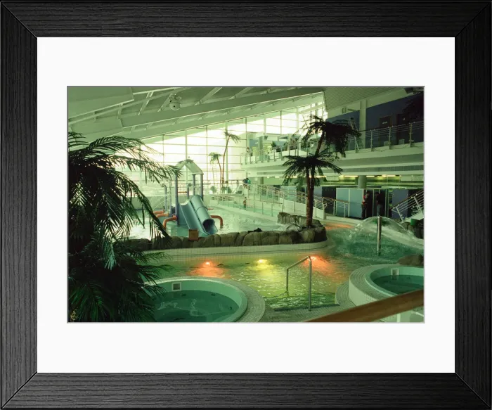 Framed Print : Wet N Wild indoor water park situated in North Shields, Tyne and Wear, England Framed Print : Wet N Wild indoor water park situated in North Shields, Tyne and Wear, England