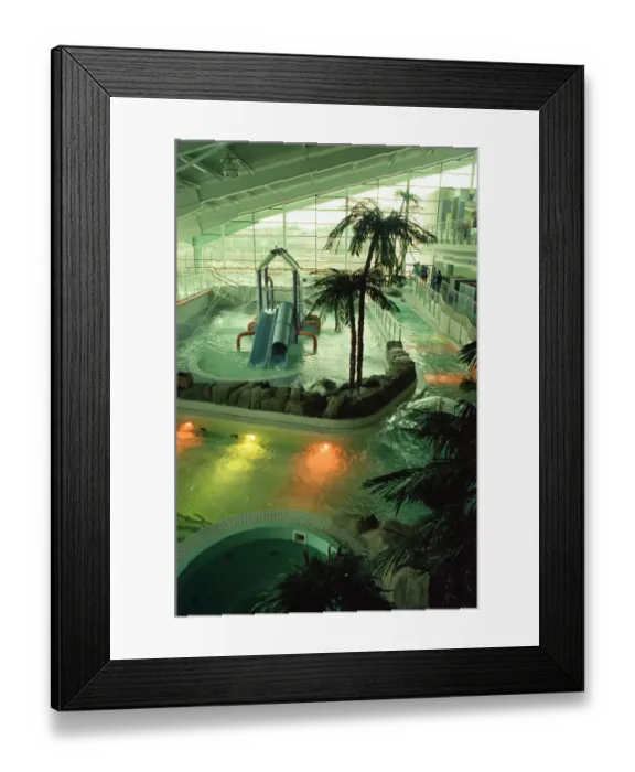Framed Print : Wet N Wild indoor water park situated in North Shields, Tyne and Wear, England